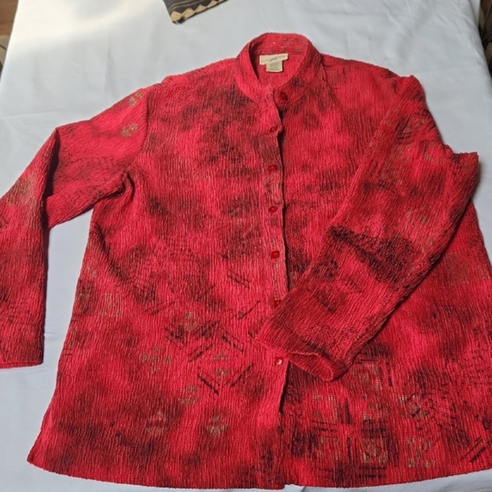 TravelSmith Women's Red Button Front Blouse, Size M